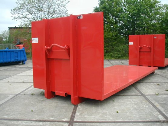 HÜLLENKREMER Containerbau NRW - Abroll-Container-Plattform mit hoher Stirnwand