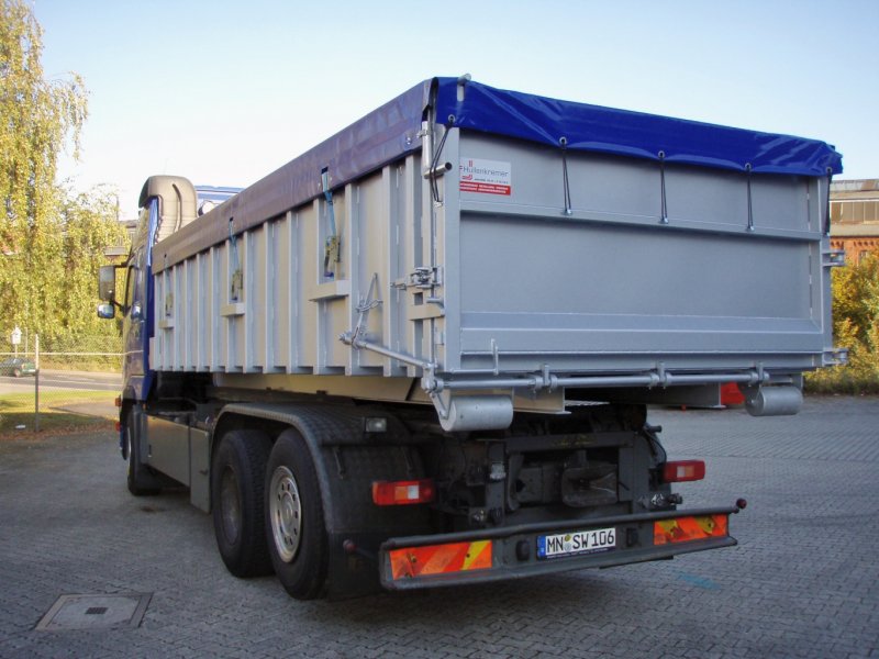 Edelstahl-Abroll-Container, einflügelige Tür