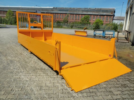 HÜLLENKREMER Containerbau NRW - Abroll-Container-Kippaufbau mit seitlichen, lackierten Aluminium-Bordwänden