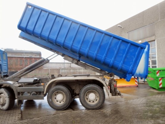 Offener Abroll-Container, Inhalt ca. 16 m³, mit automatischer Klappenverriegelung