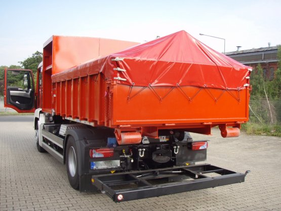 HÜLLENKREMER Containerbau NRW - Schlauchcontainer - Feuerwehr-Abroll-Schlauchcontainer mit Planen-Abdeckung und stirnseitigem Kastenaufbau