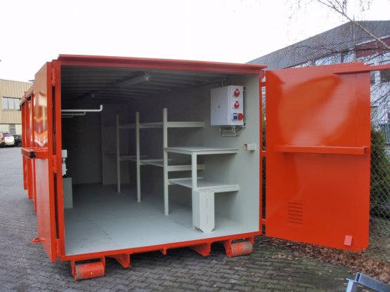 HÜLLENKREMER Containerbau NRW - Magazincontainer - Magazin-Abrollcontainer mit Innenausbau und Elektrik, Inhalt ca. 28 m³