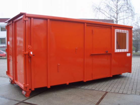 HÜLLENKREMER Containerbau NRW - Magazincontainer - Magazin-Abrollcontainer mit Innenausbau, Trennwand, Seitentür und Fenster, Inhalt ca. 28 m³