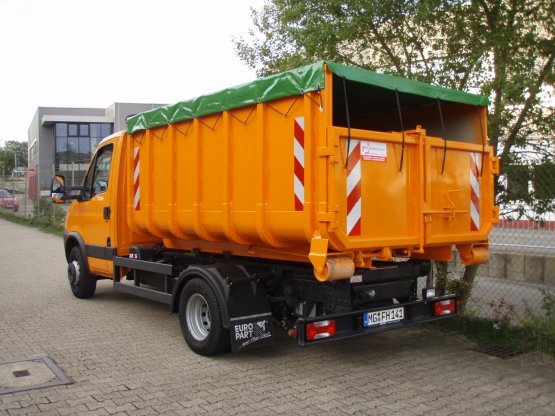 HÜLLENKREMER Containerbau NRW - offener City-Container mit Planenabdeckung